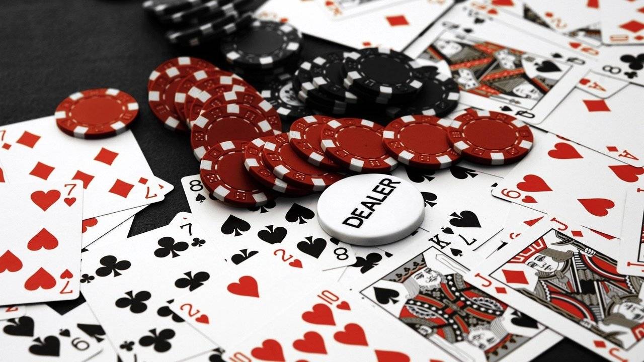 Website Idn Poker Sama Bermacam-Macam Model Permainan Online Kartu